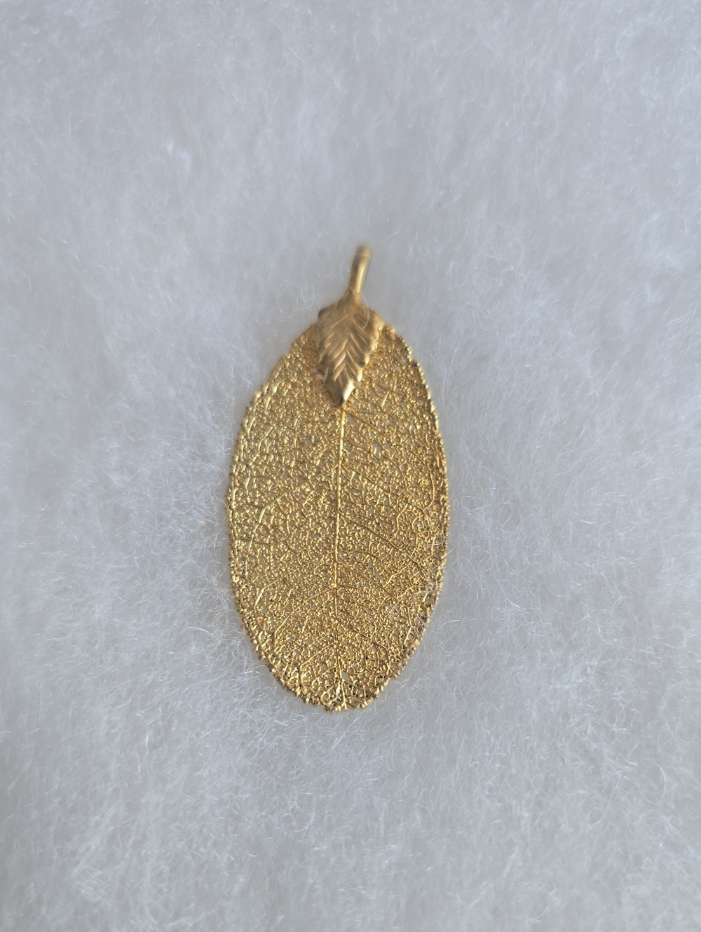 Gold Leaf Pendant Necklace - Elegant Women Jewelry